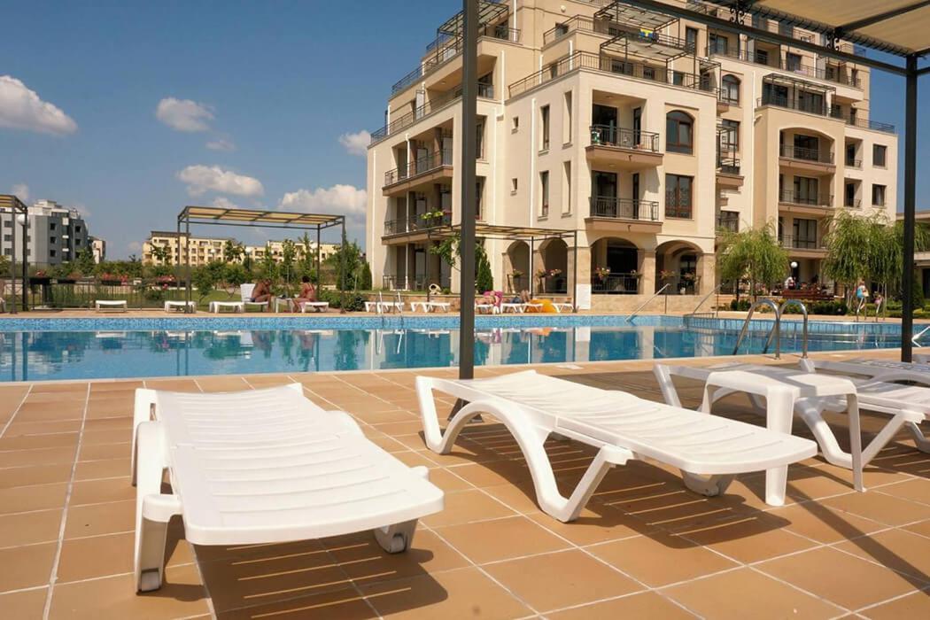 Patrick'S Apartments - Sorrento Sole Mare, Sveti Vlas Exterior photo
