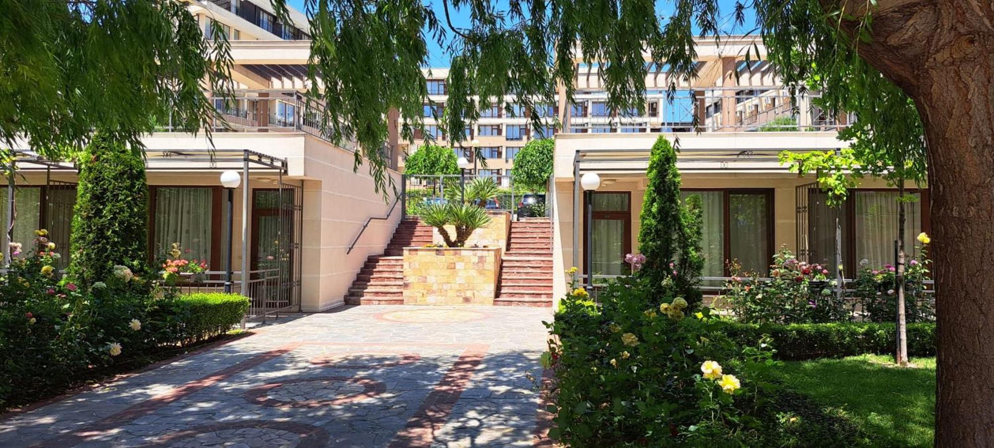 Patrick'S Apartments - Sorrento Sole Mare, Sveti Vlas Exterior photo